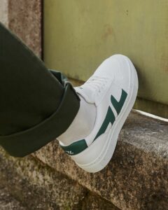 Baskets Zèta Une paire de basket recyclée, recyclable et végan